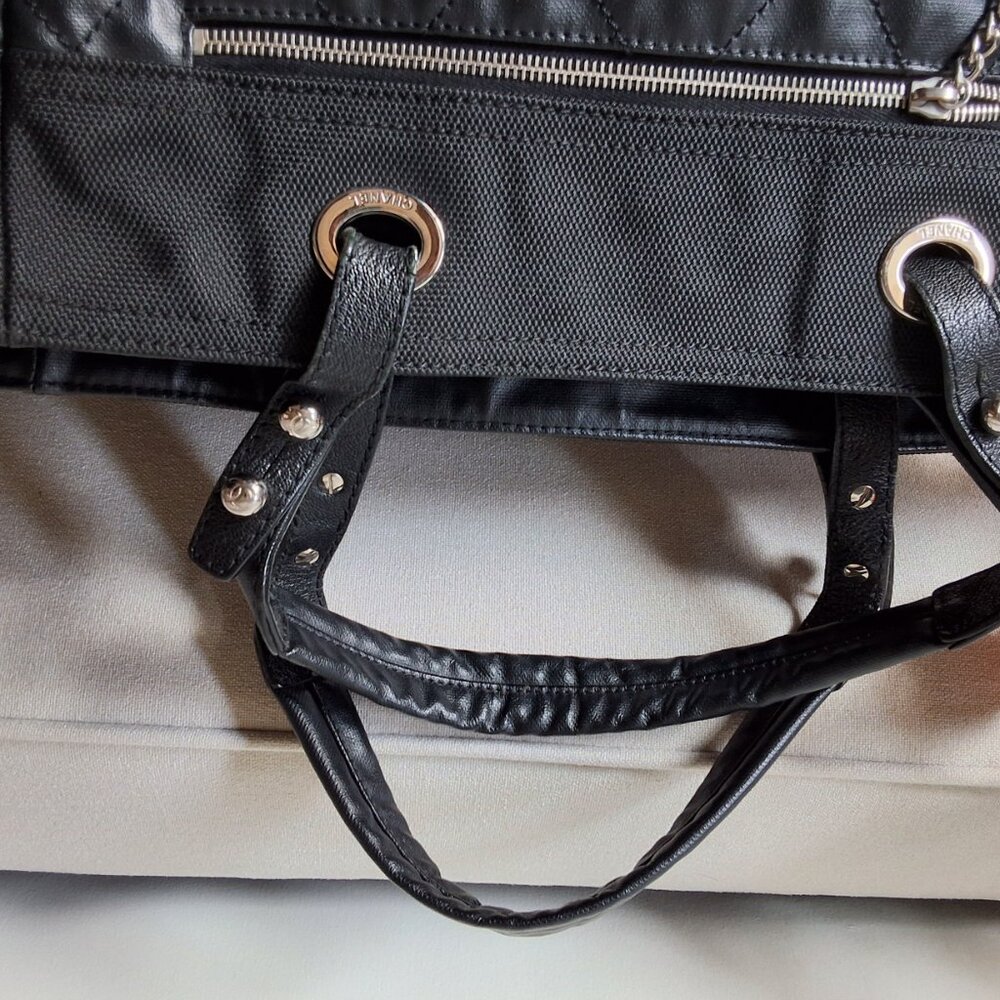 Authentic Chanel black tote bag - Picture 7 of 14